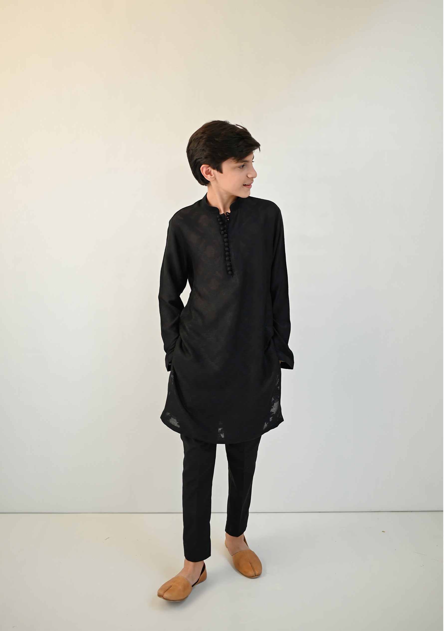 Junior Aryan Black