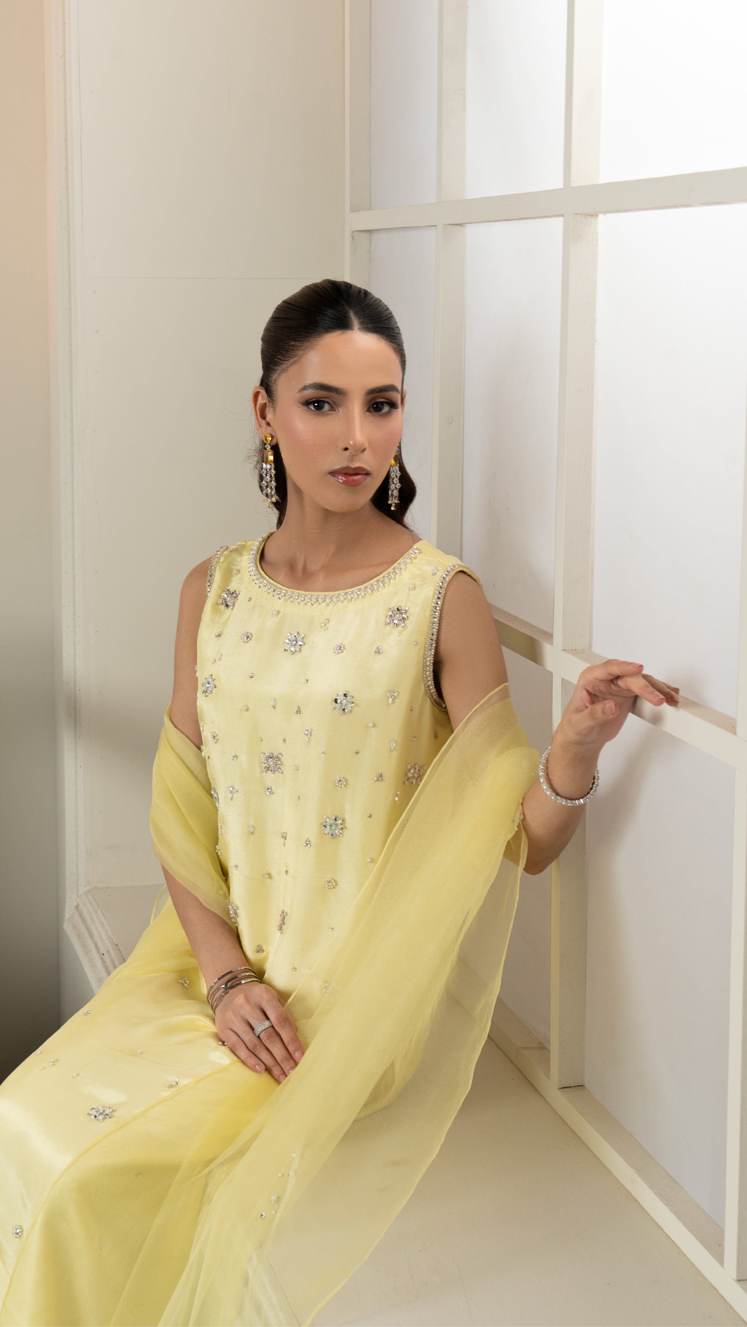 Nooray (3pc- Stitched)