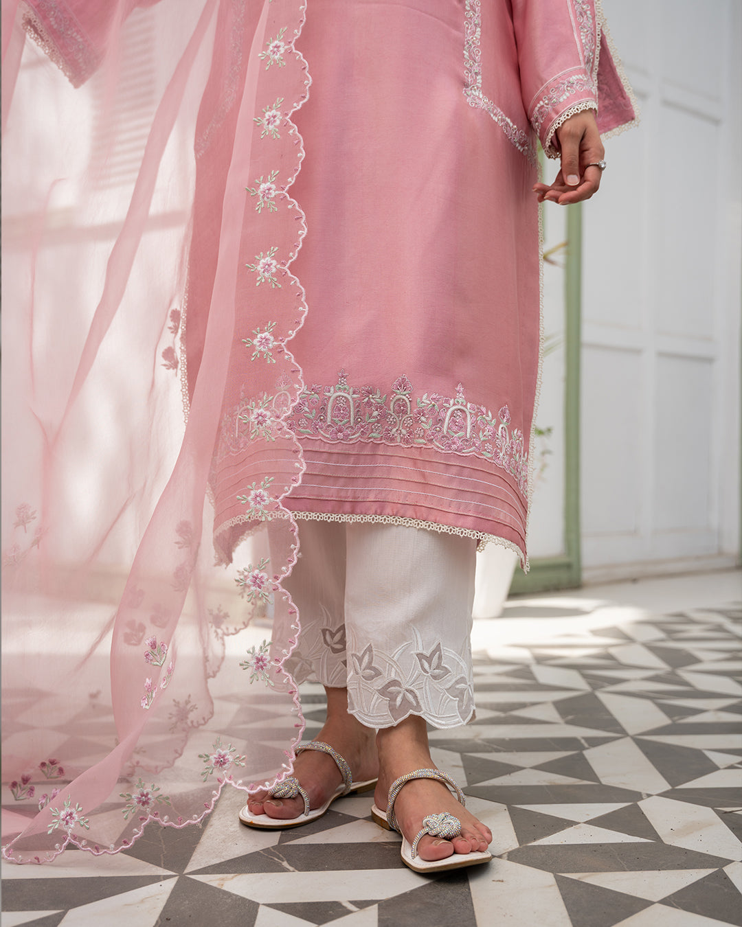 Dusky rose (2 pc-Stitched)