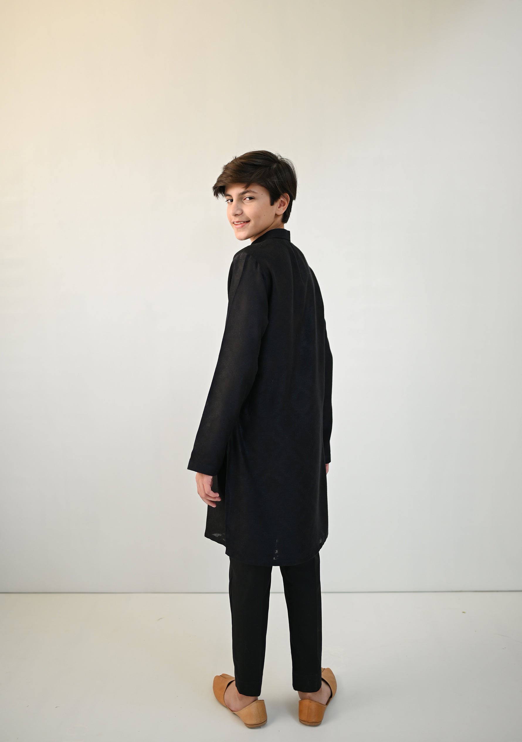 Junior Aryan Black
